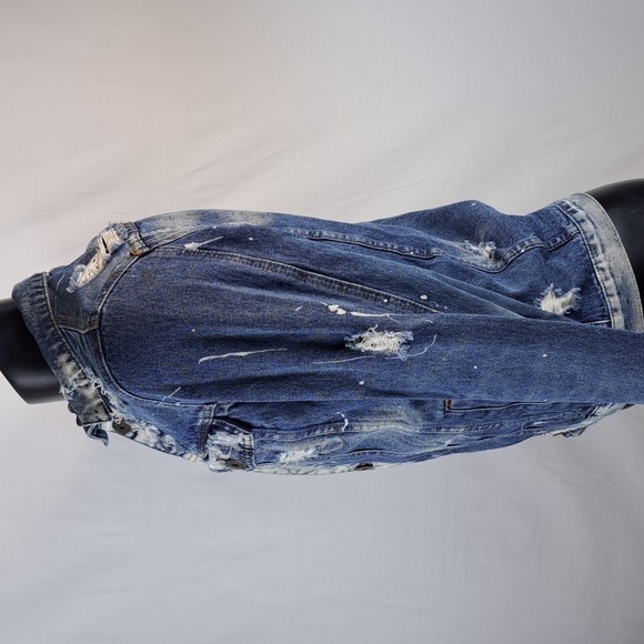 Rolling Paper distressed dark wash faded Med denim jean jacket - Picture 3 of 6